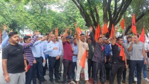 भारतीय मजदूर संघ ने प्रधानमंत्री के नाम भेजा ज्ञापन, न्यूनतम वेतन 30 हजार करने समेत उठाईं 11 मांगें