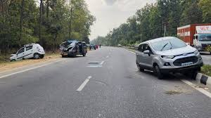 देहरादून में नशे में धुत तेज रफ्तार कार चालक ने 3 लोगों को रौंदा, गंभीर घायल 